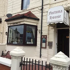 Fortuna House Guest house